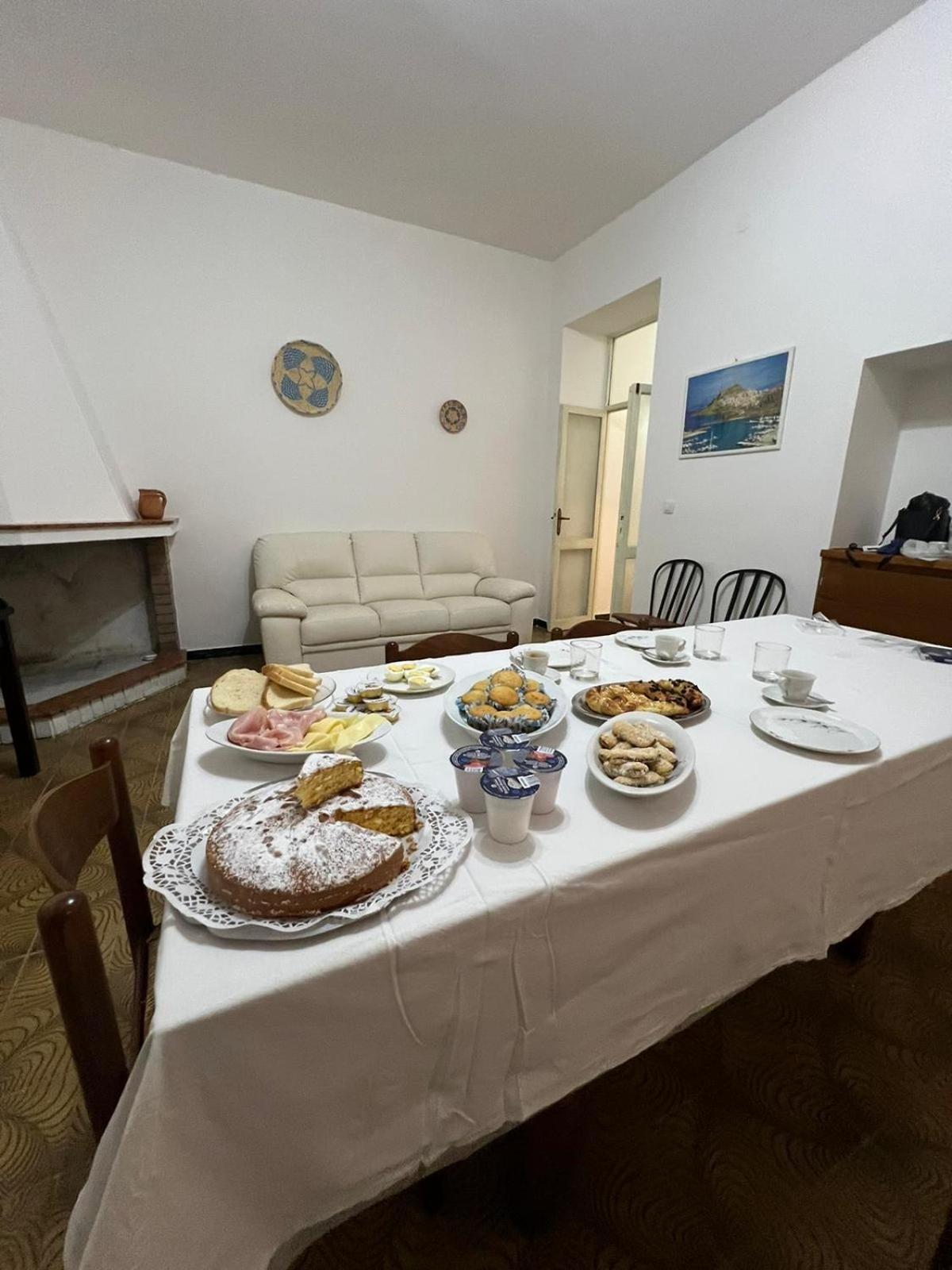 B&B Via Dei Mille カステルサルド エクステリア 写真
