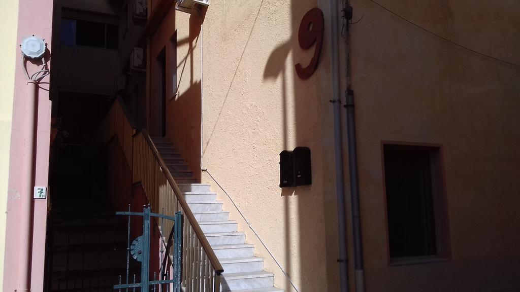 B&B Via Dei Mille カステルサルド エクステリア 写真